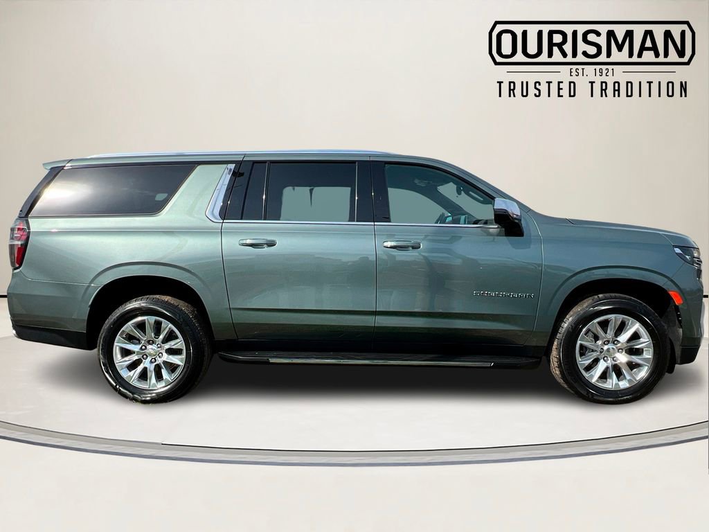 Used 2023 Chevrolet Suburban Premier image 4