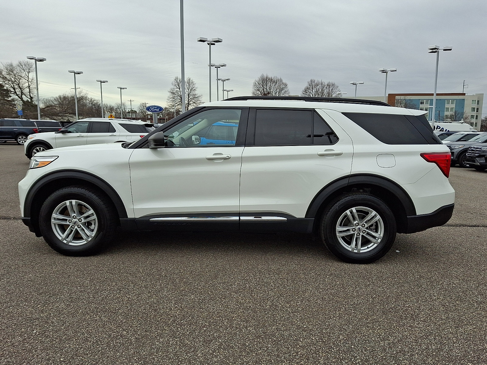 Certified 2023 Ford Explorer XLT w/ Equipment Group 202A image 6