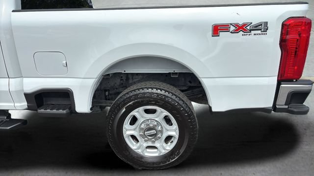 Used 2025 Ford F250 XLT w/ FX4 Off-Road Package AWD/4WD image 33