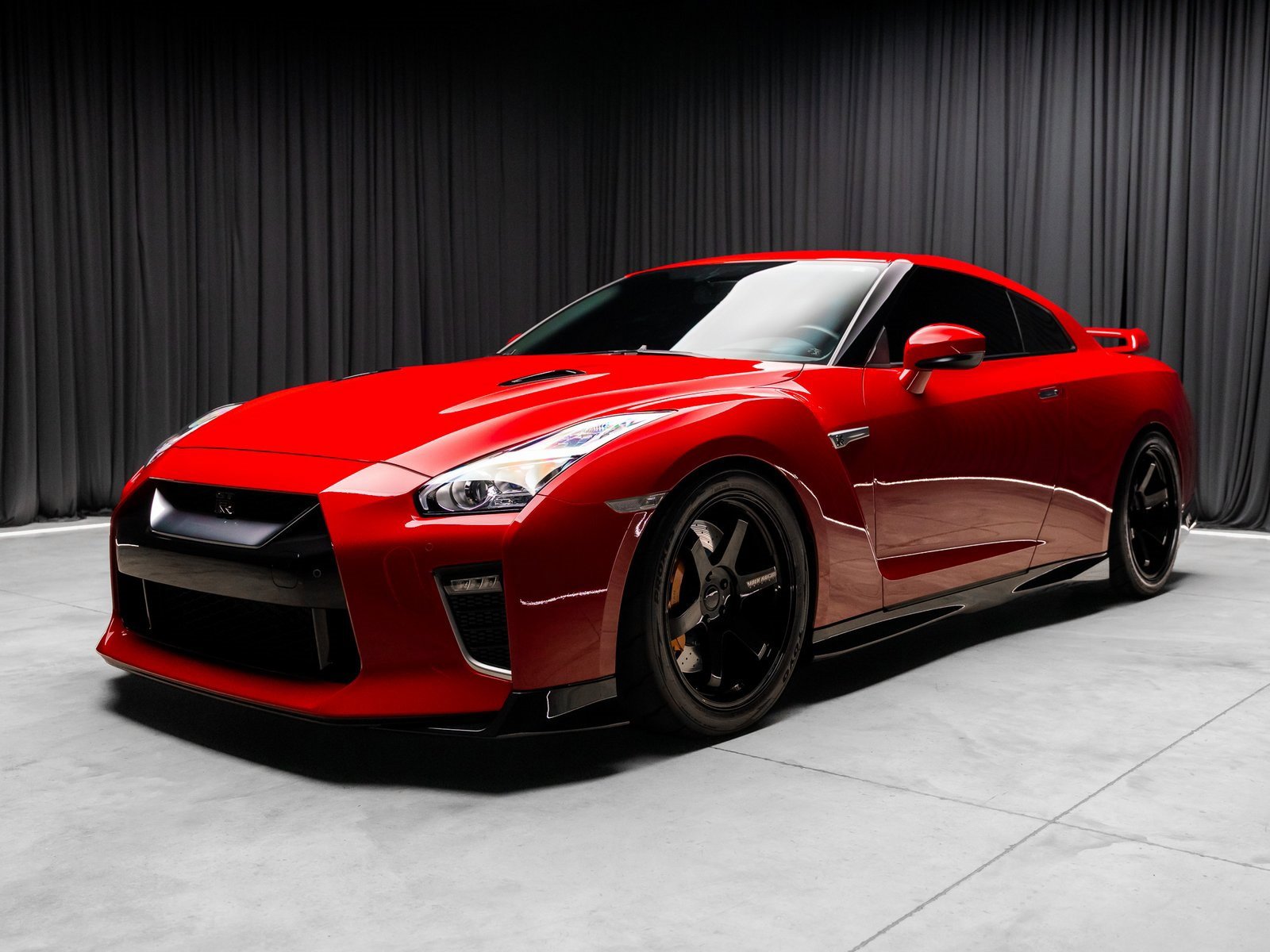 Used 2023 Nissan GT-R Premium w/ Floor Mat Package image 19