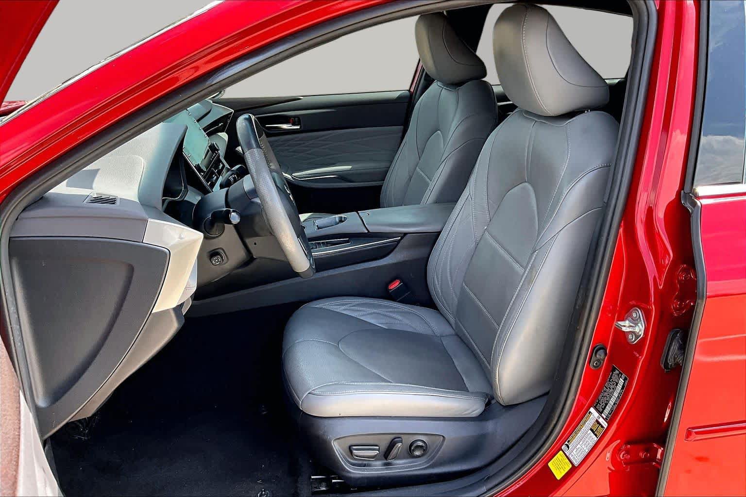 Used 2021 Toyota Avalon Limited w/ Advanced Safety Package FWD image 8