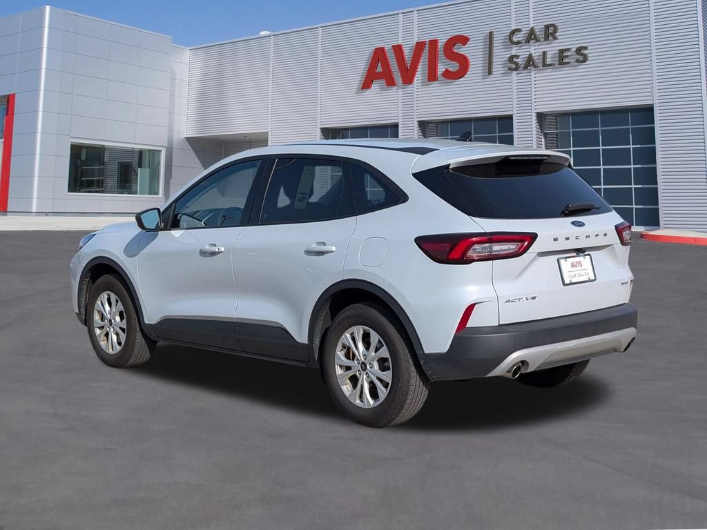 Used 2025 Ford Escape Active AWD/4WD image 17