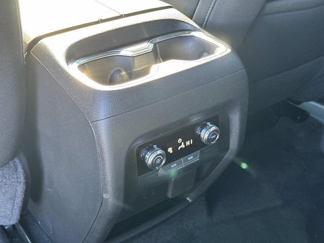 Used 2025 GMC Acadia Elevation image 43