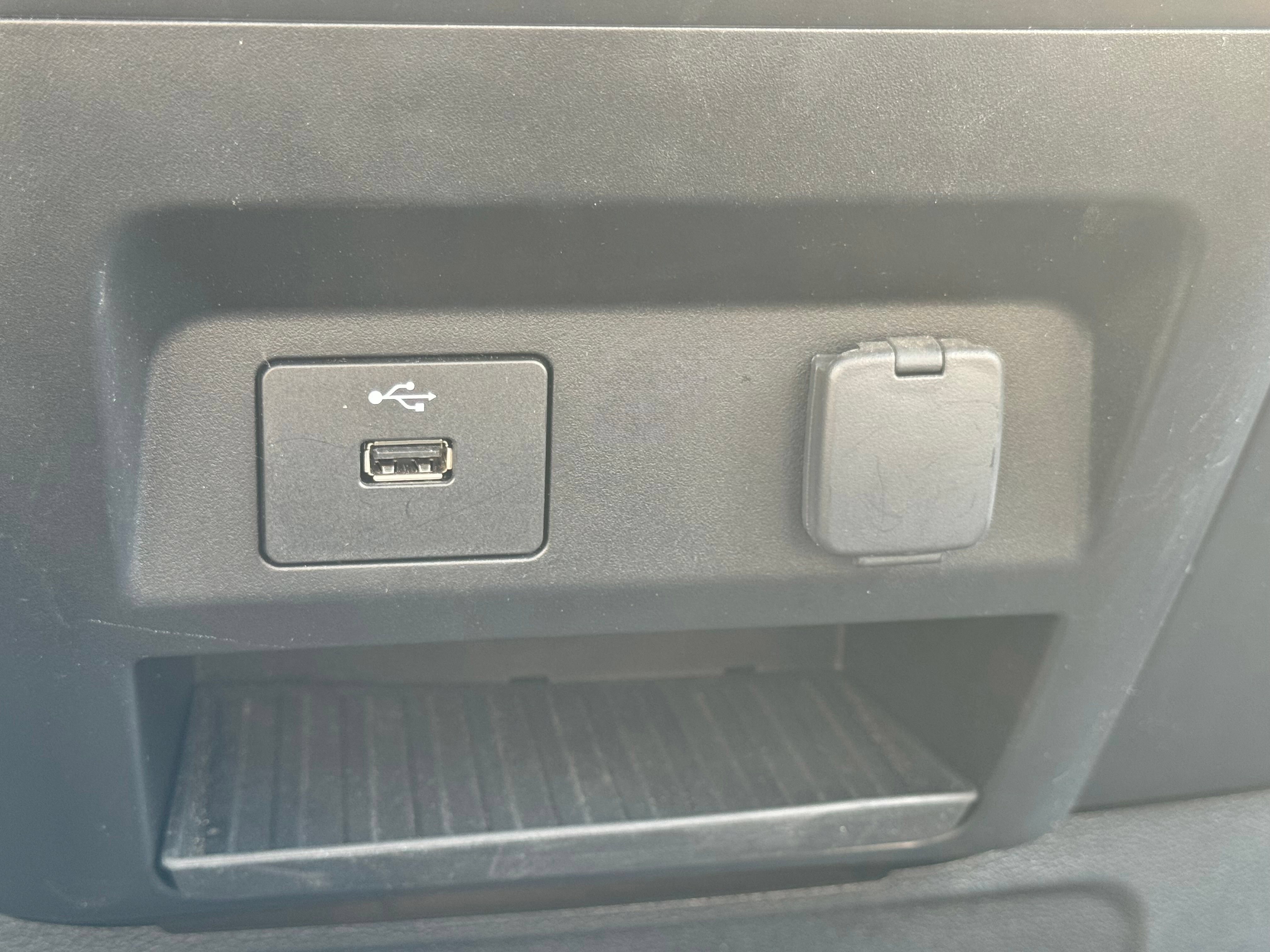 Used 2020 Ford F150 XL w/ Equipment Group 101A Mid RWD image 38