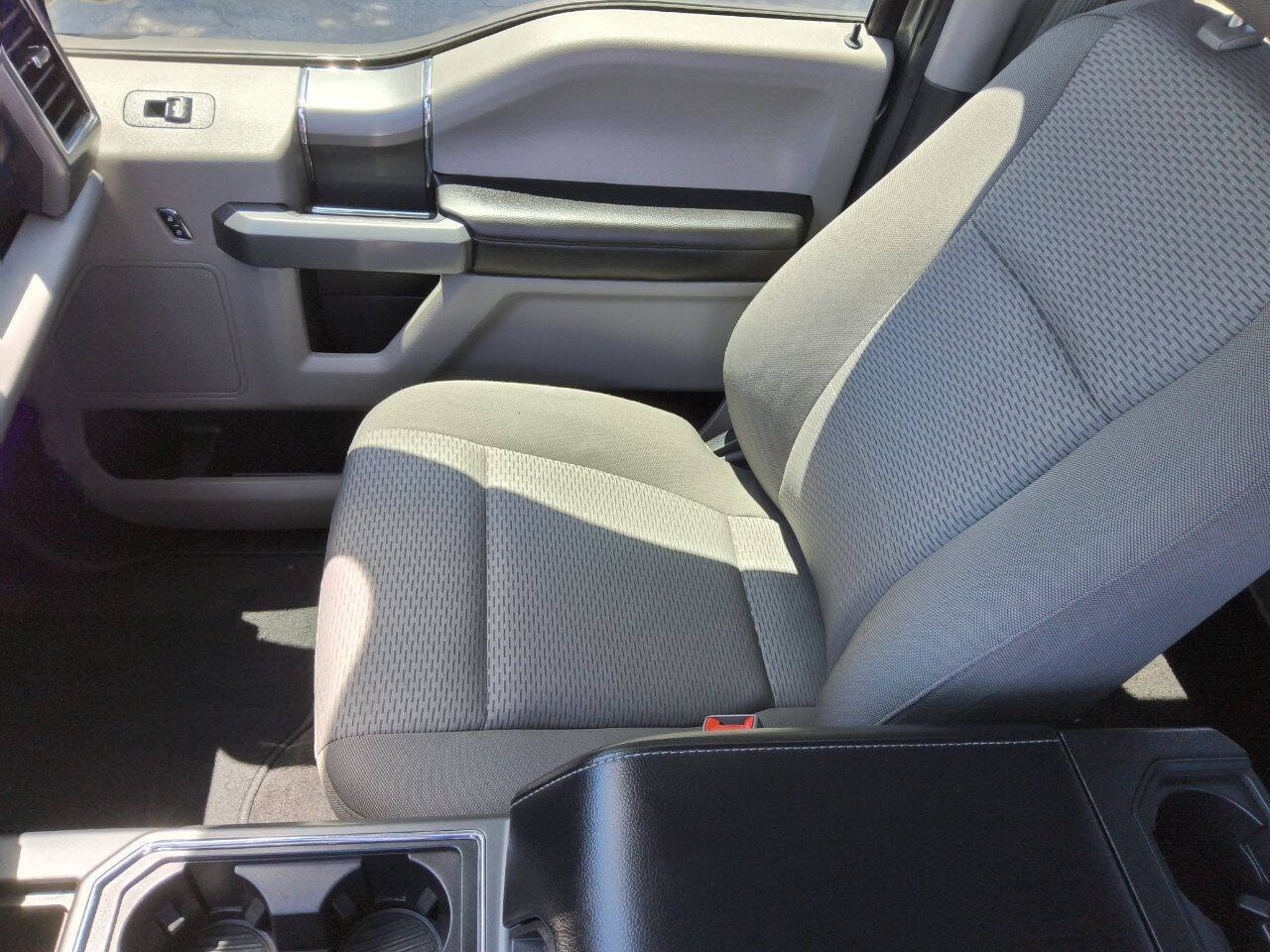 Used 2018 Ford F150 XLT w/ Equipment Group 302A Luxury RWD image 12