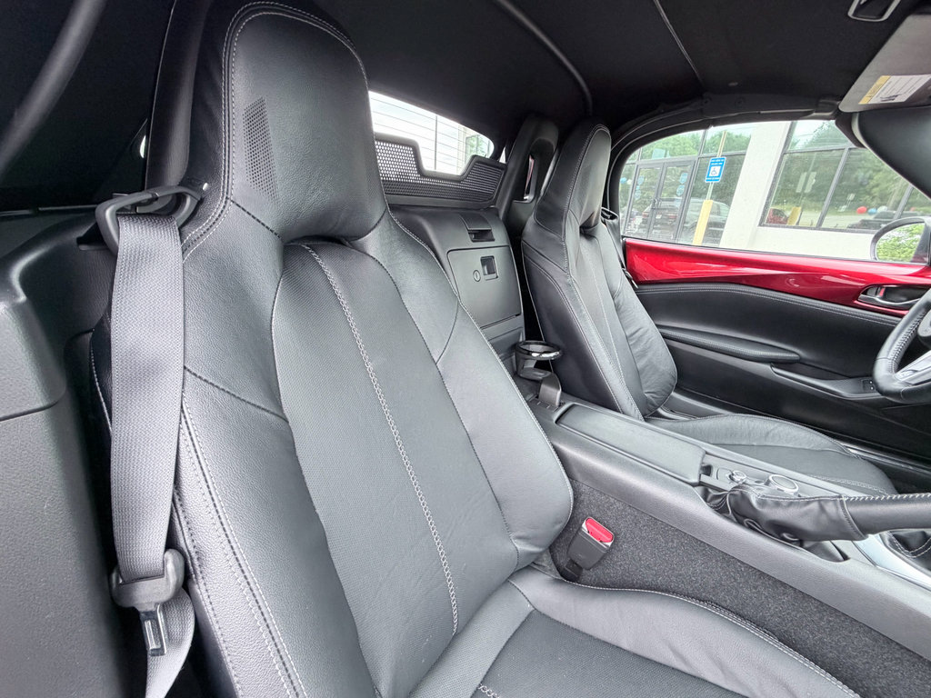 Used 2021 MAZDA MX-5 Miata Grand Touring RWD image 21