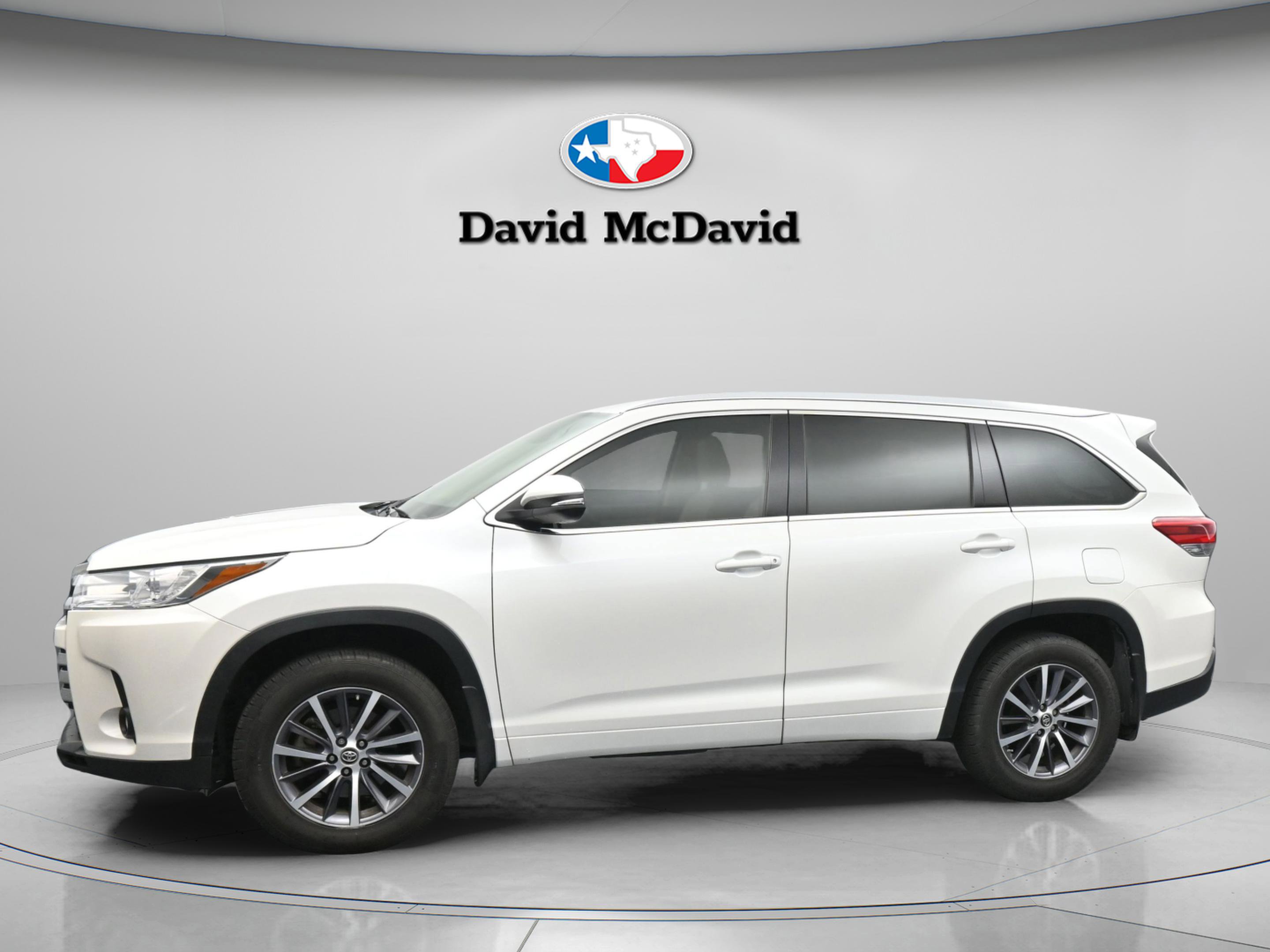 Used 2017 Toyota Highlander XLE AWD/4WD image 5