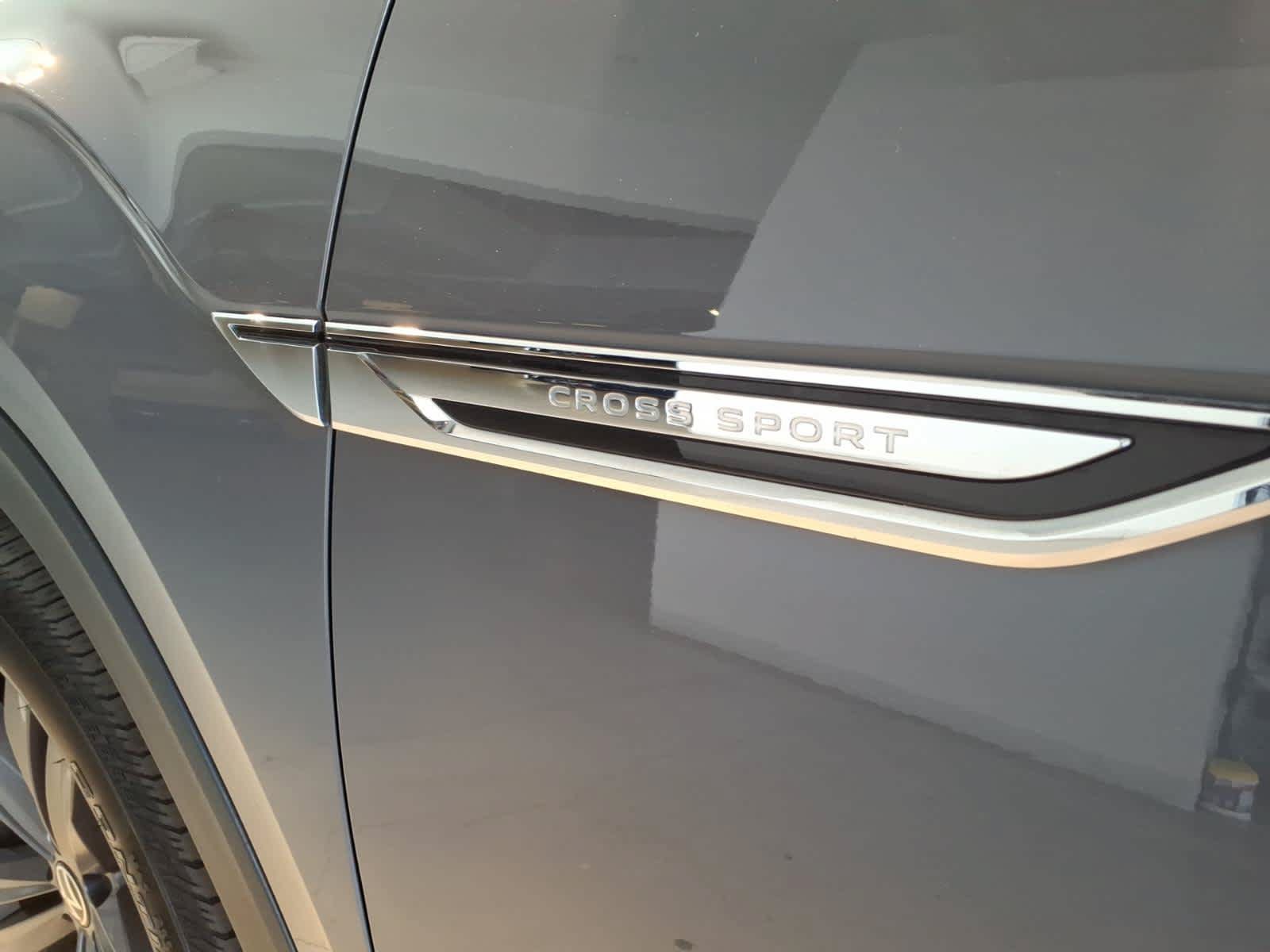 Used 2021 Volkswagen Atlas Cross Sport SEL R-Line AWD/4WD image 14
