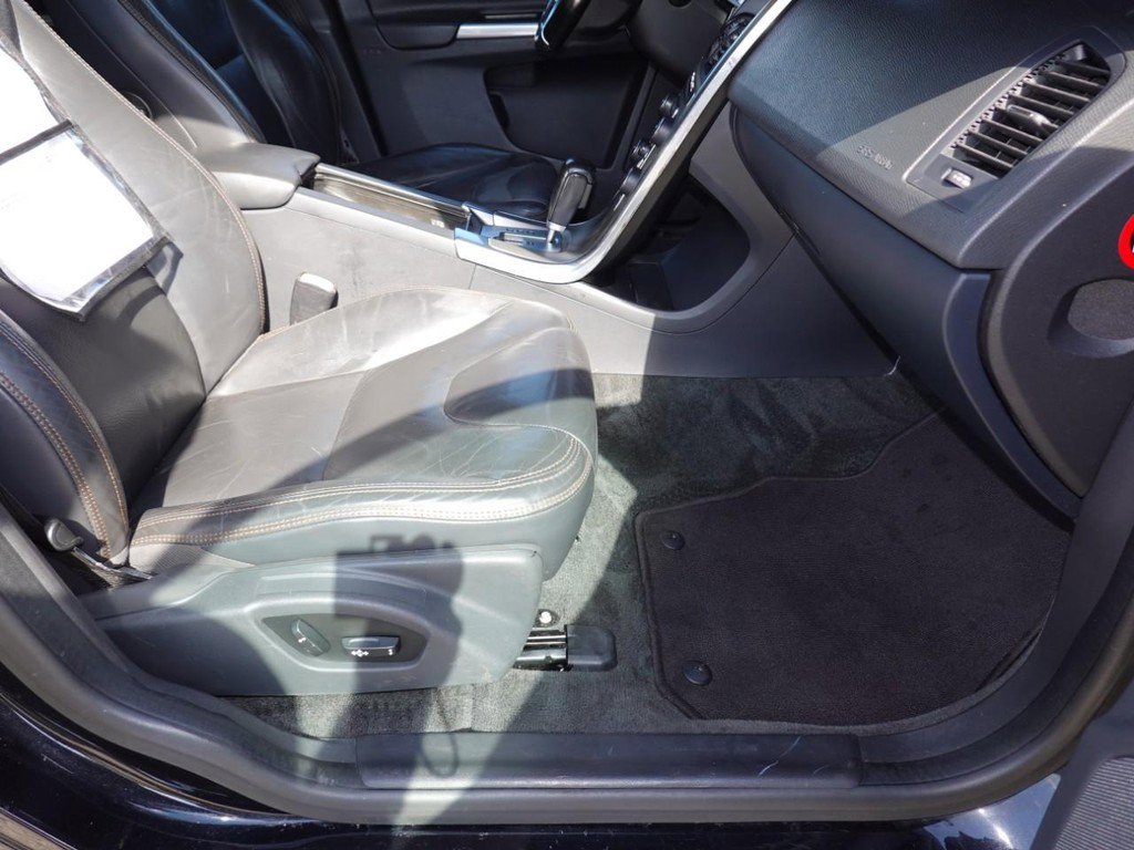 Used 2012 Volvo XC60 3.2 Premier Plus image 21