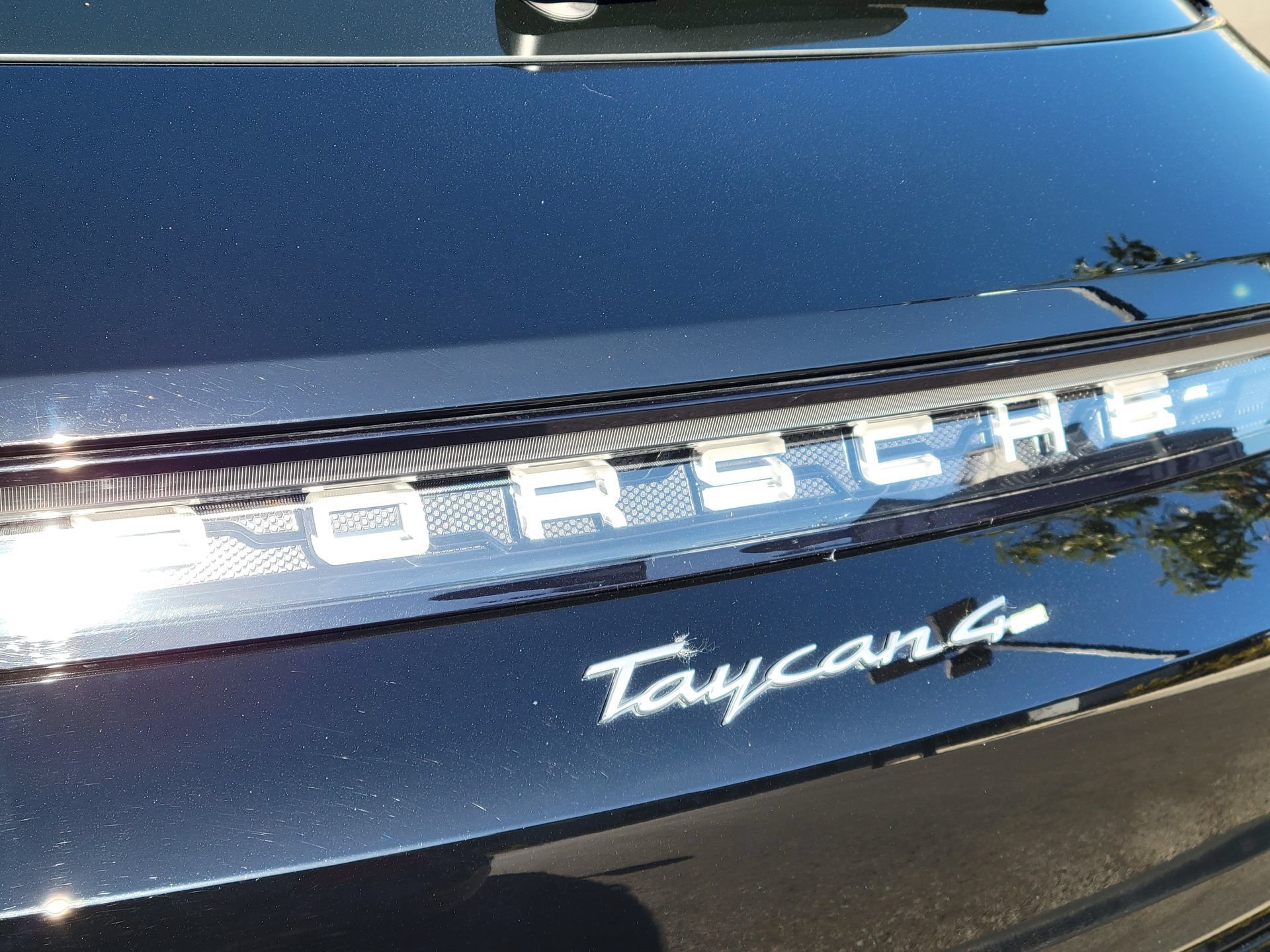 Certified 2022 Porsche Taycan 4 Cross Turismo AWD/4WD image 32