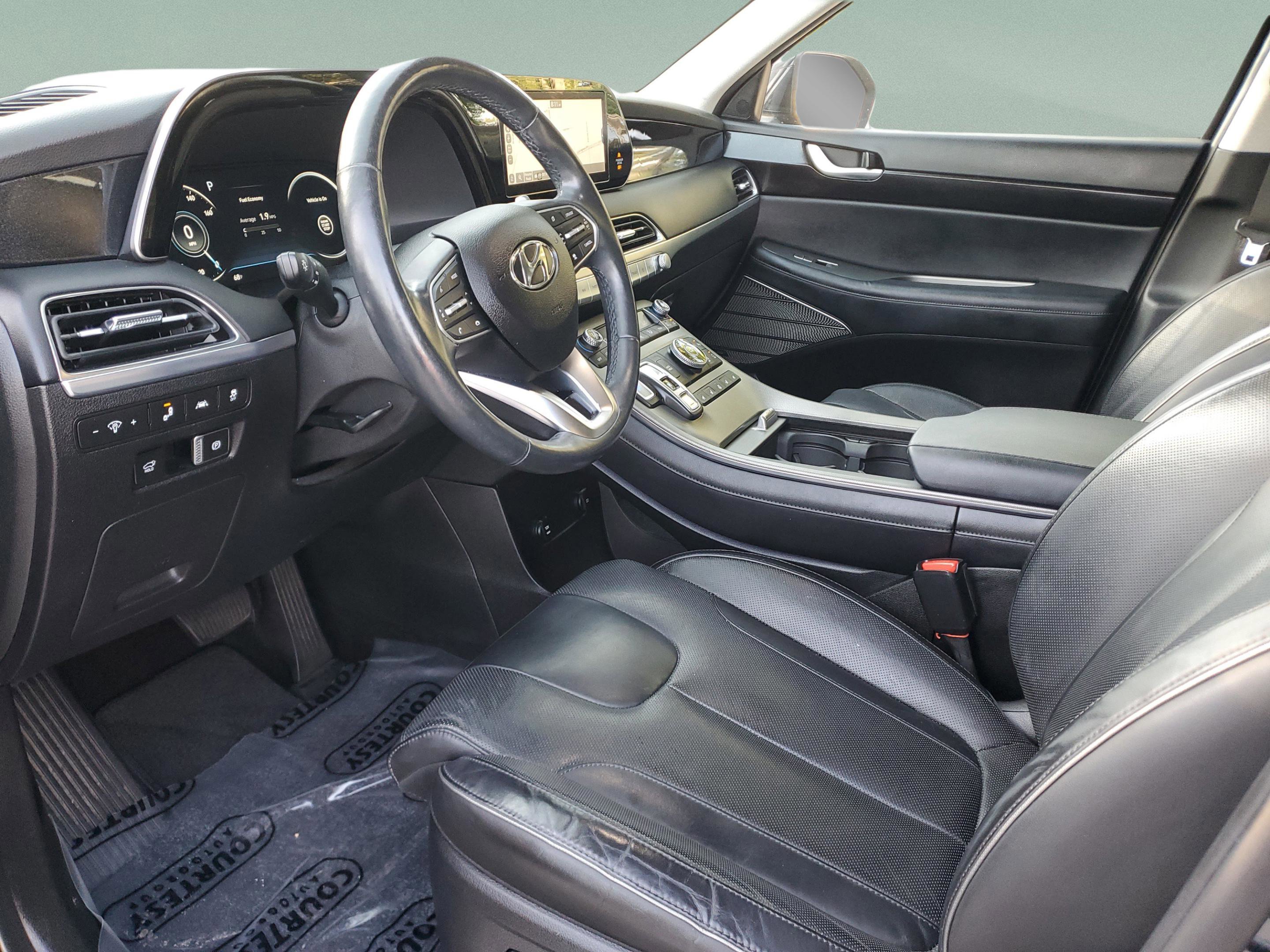 Used 2021 Hyundai Palisade Limited w/ Cargo Package FWD image 16