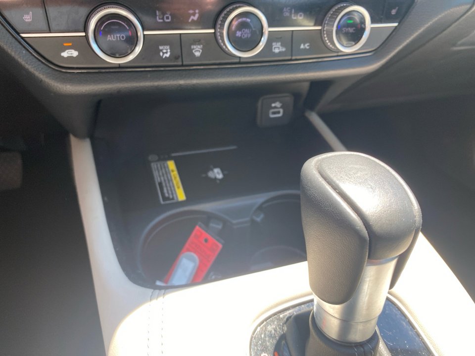 Certified 2024 Honda HR-V EX-L image 22