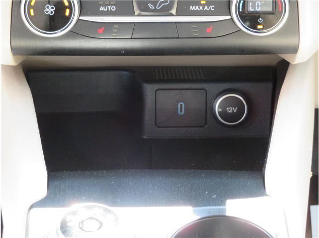Used 2020 Ford Escape SE AWD/4WD image 9