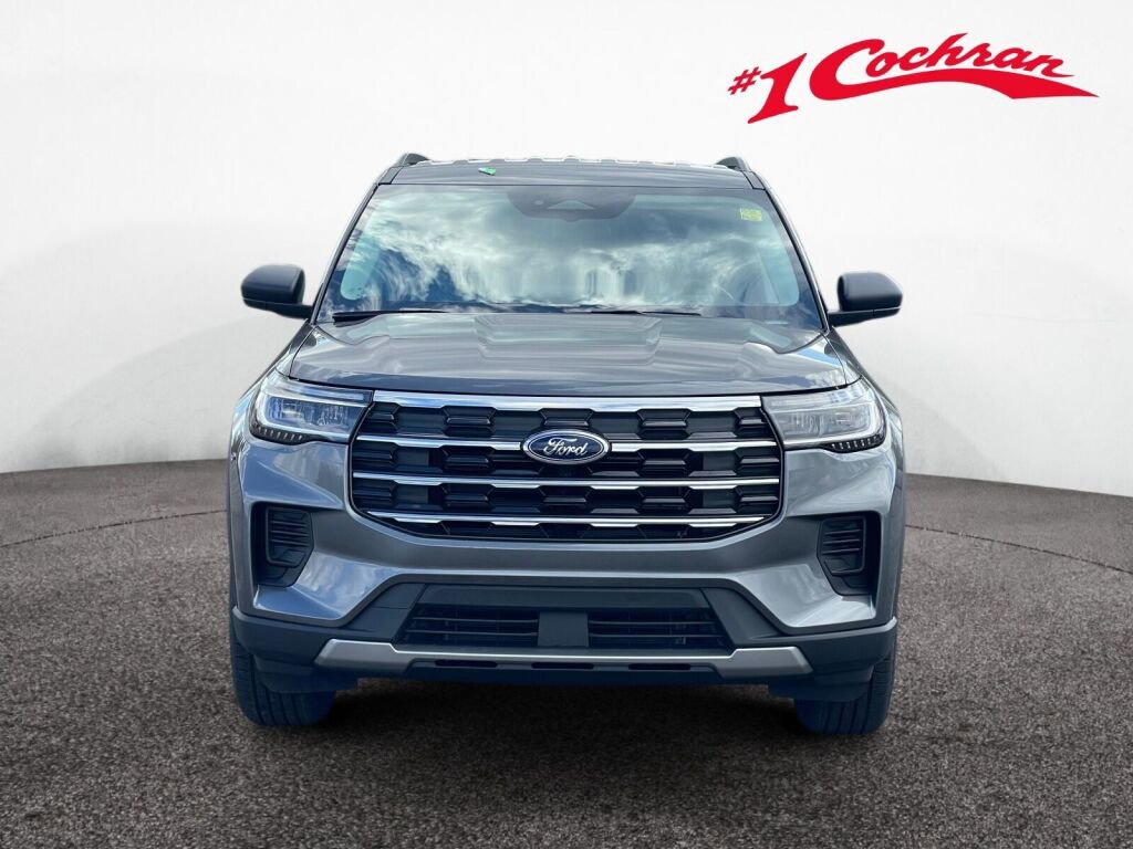 New 2026 Ford Explorer Active image 2