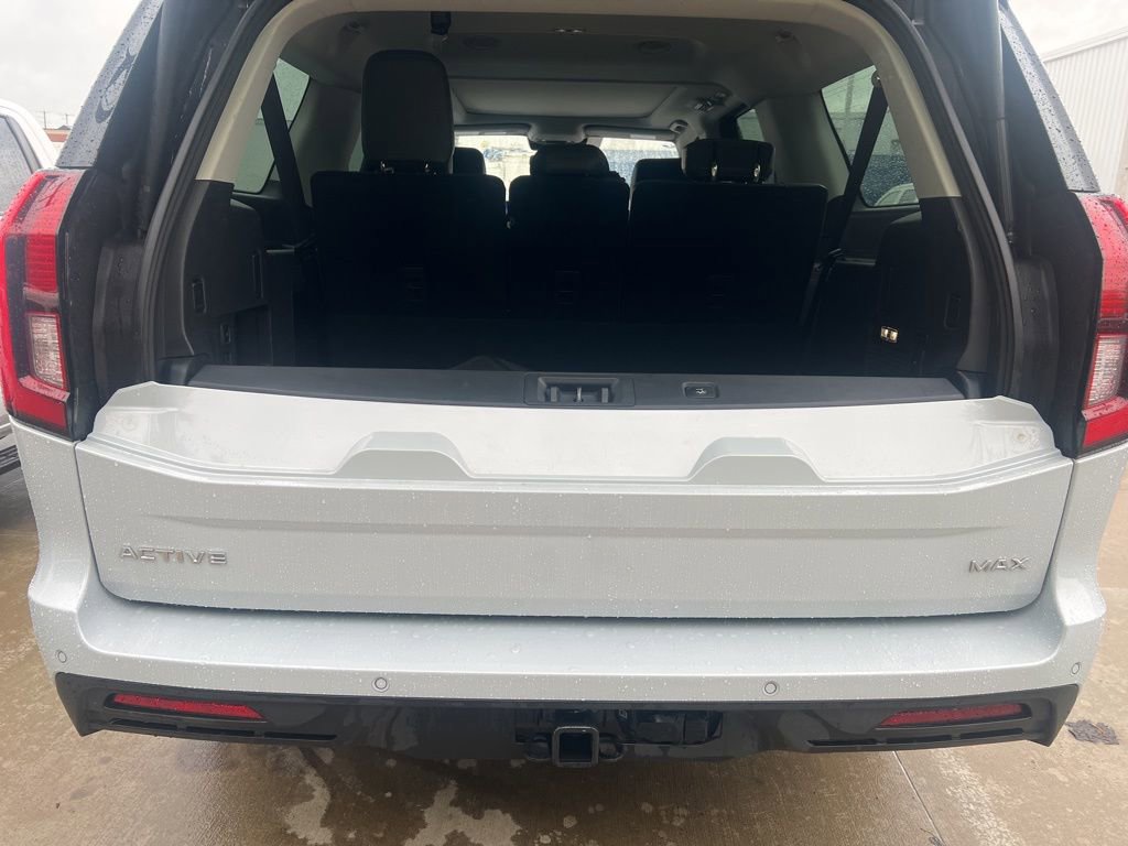 Used 2025 Ford Expedition Max Active AWD/4WD image 12