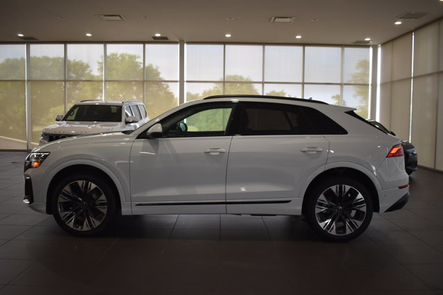 Used 2025 Audi Q8 Premium Plus w/ Premium Plus Package AWD/4WD image 4