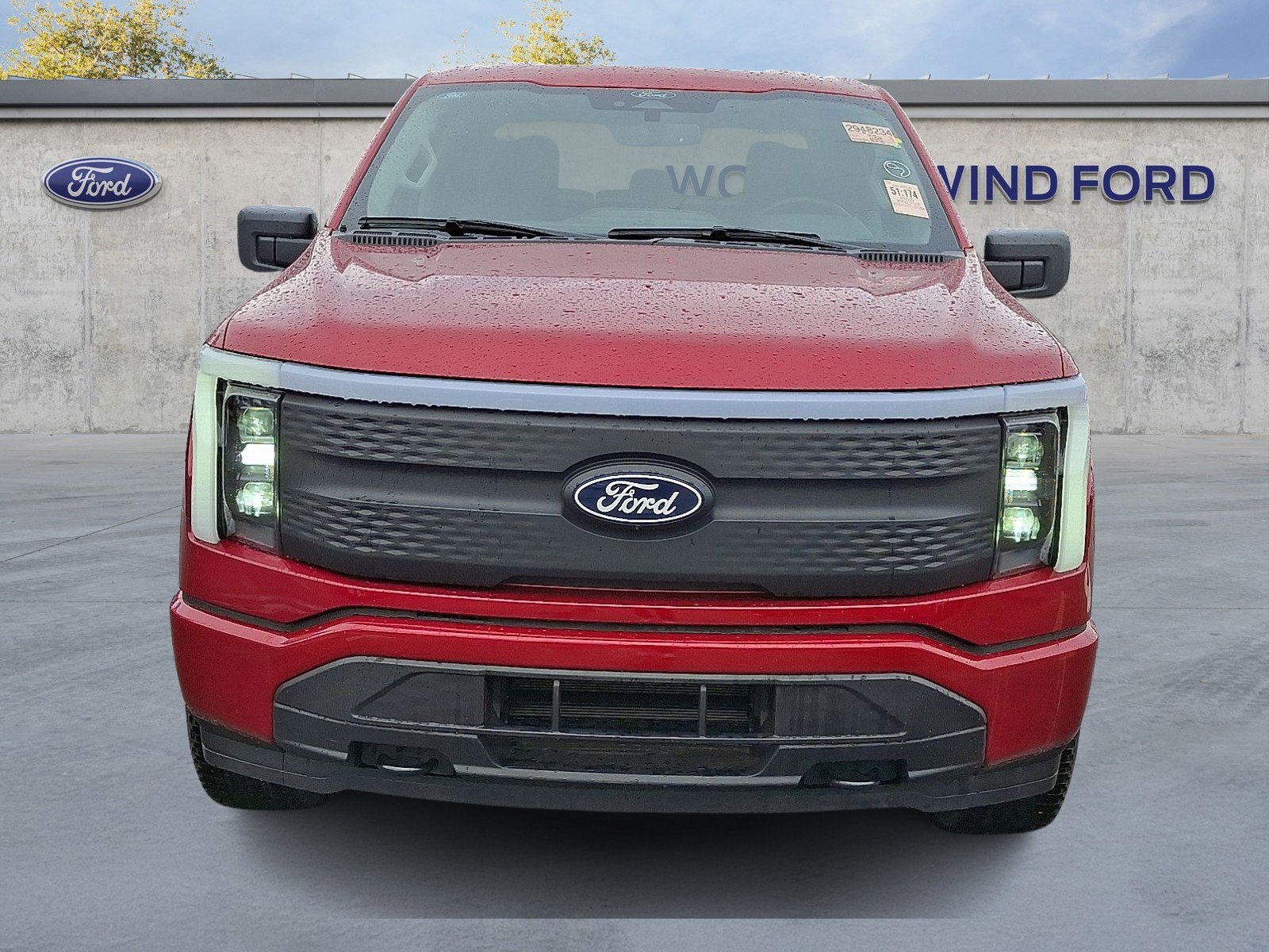Used 2025 Ford F150 Lightning XLT image 2