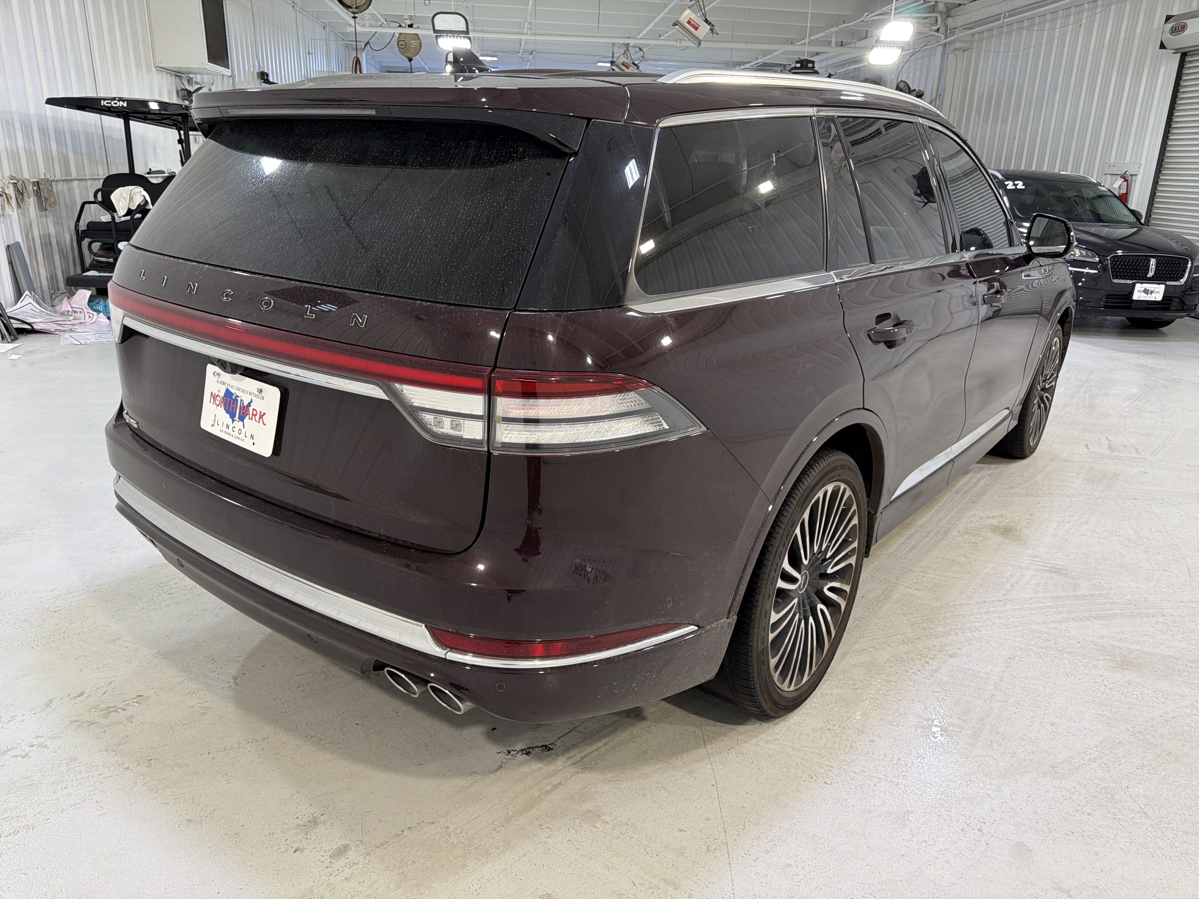 Used 2023 Lincoln Aviator Black Label AWD/4WD image 5