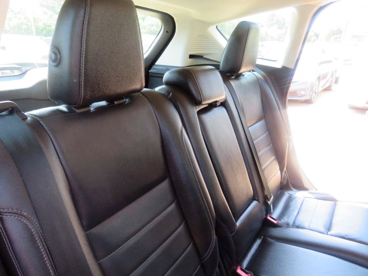 Used 2013 Ford C-MAX Energi SEL w/ Interior Protection Pkg FWD image 24