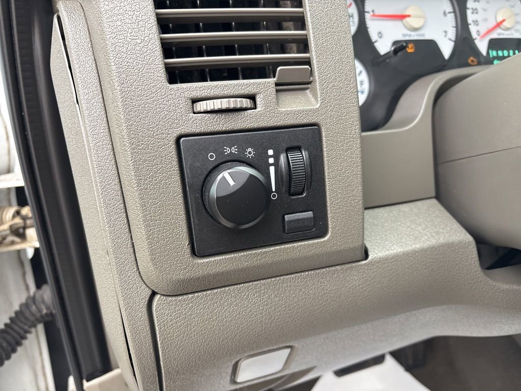 Used 2008 Dodge Ram 1500 Truck ST image 37