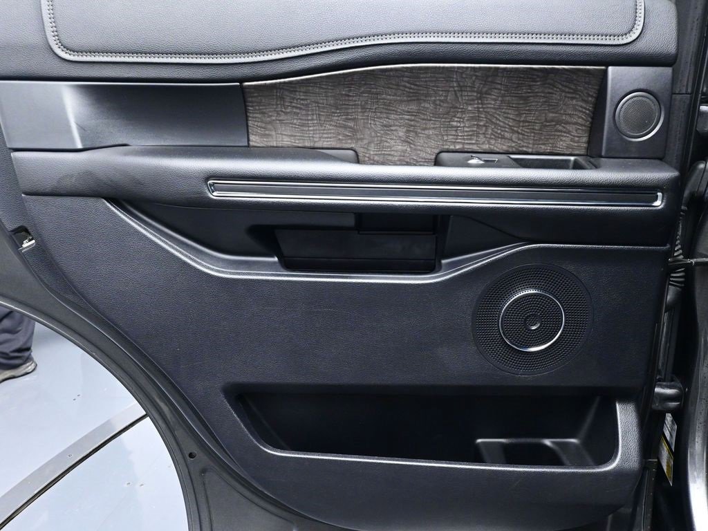 Used 2019 Ford Expedition Limited w/ Equipment Group 302A image 23