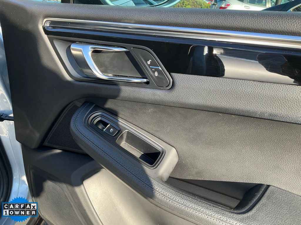 Used 2016 Porsche Macan S AWD/4WD image 61