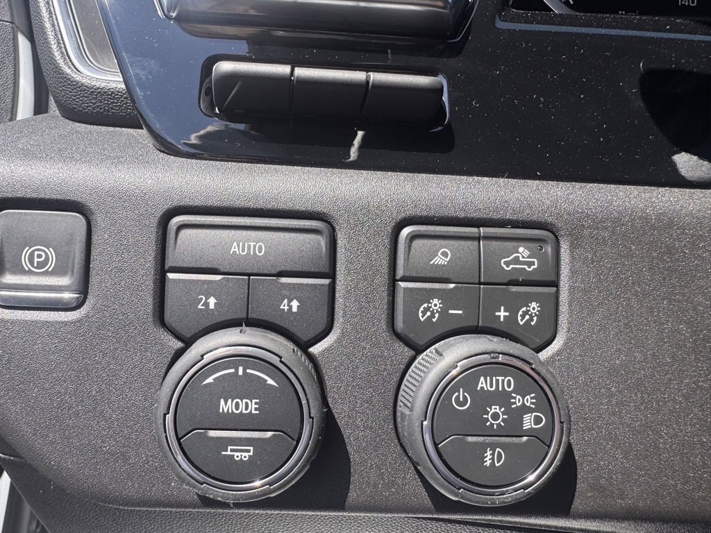 New 2026 Chevrolet Silverado 1500 LTZ w/ LTZ Premium Package image 6