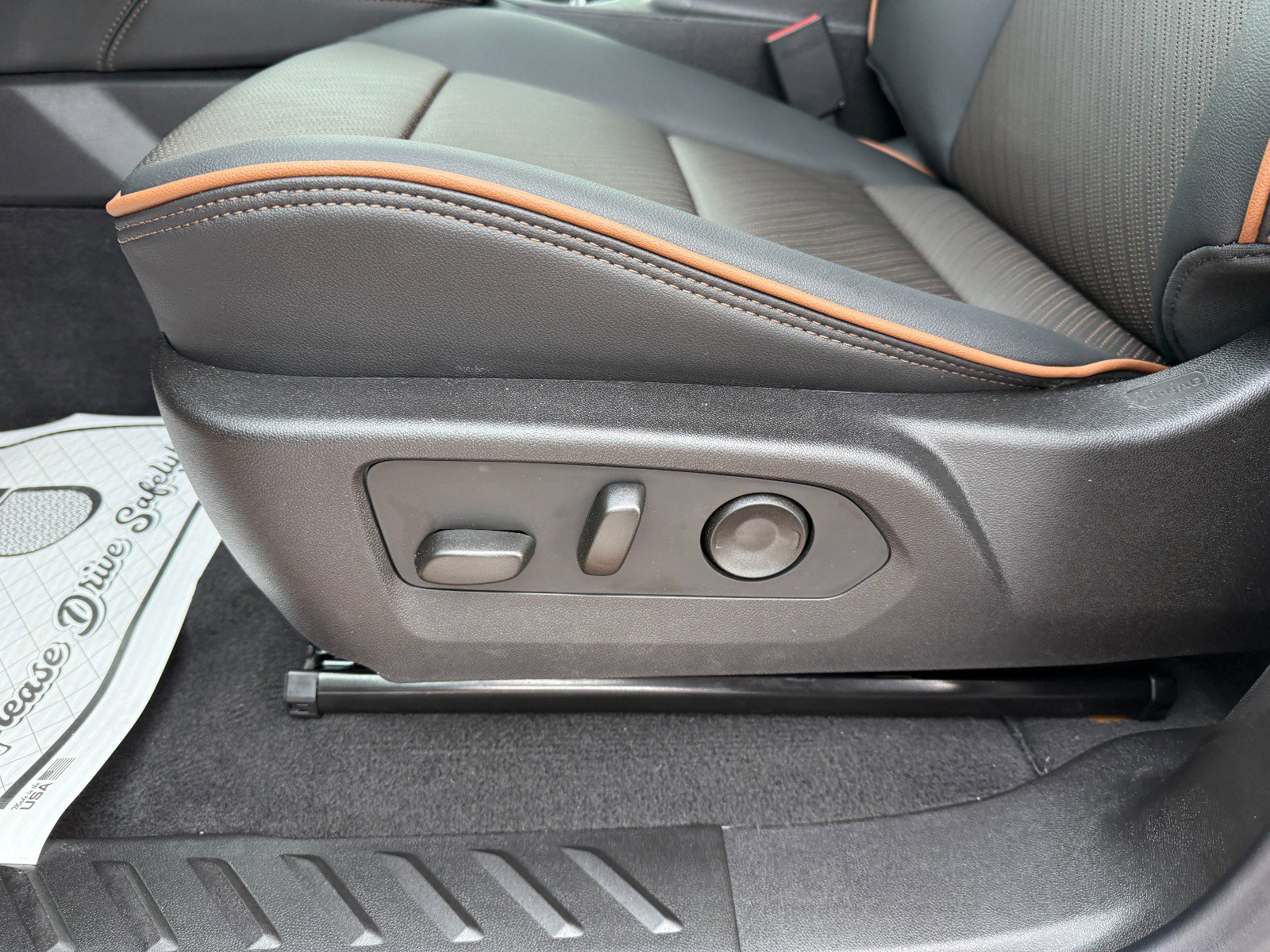 New 2026 GMC Canyon AT4 w/ Technology Plus Package image 23