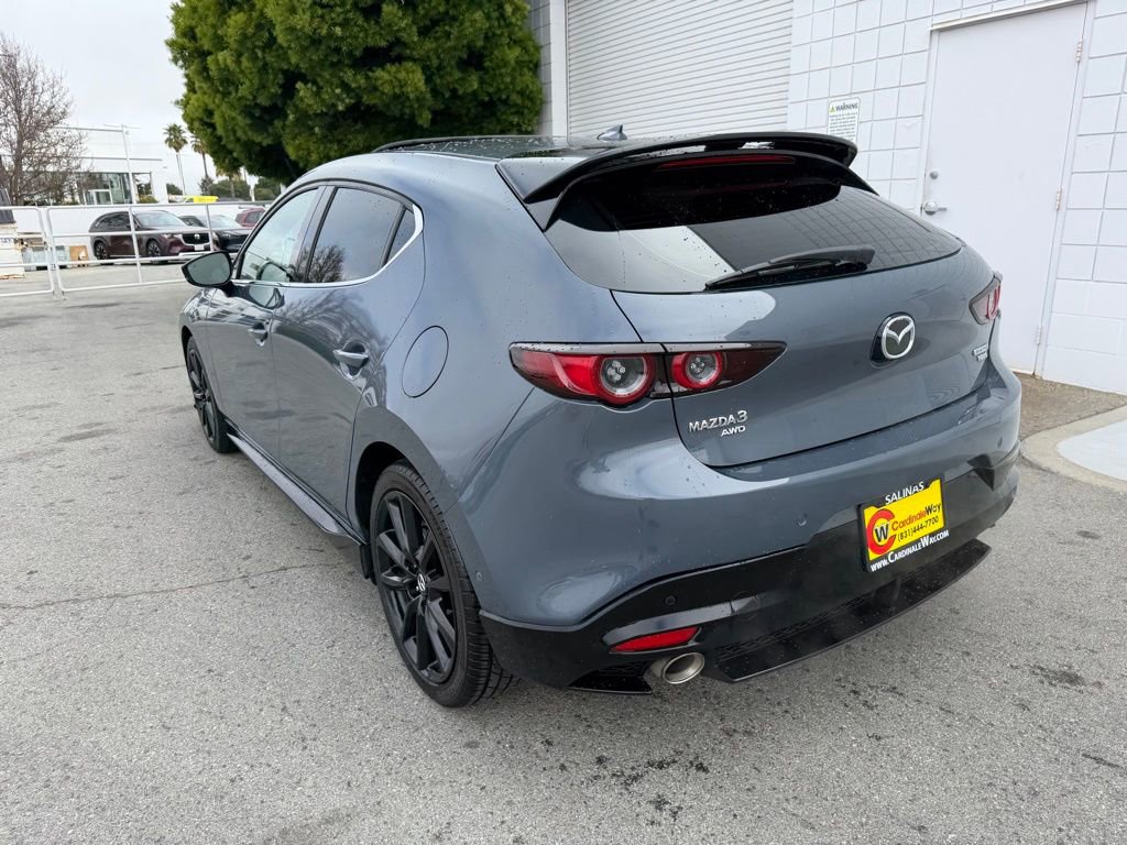 Used 2021 MAZDA MAZDA3 Hatchback w/ Appearance Package image 4