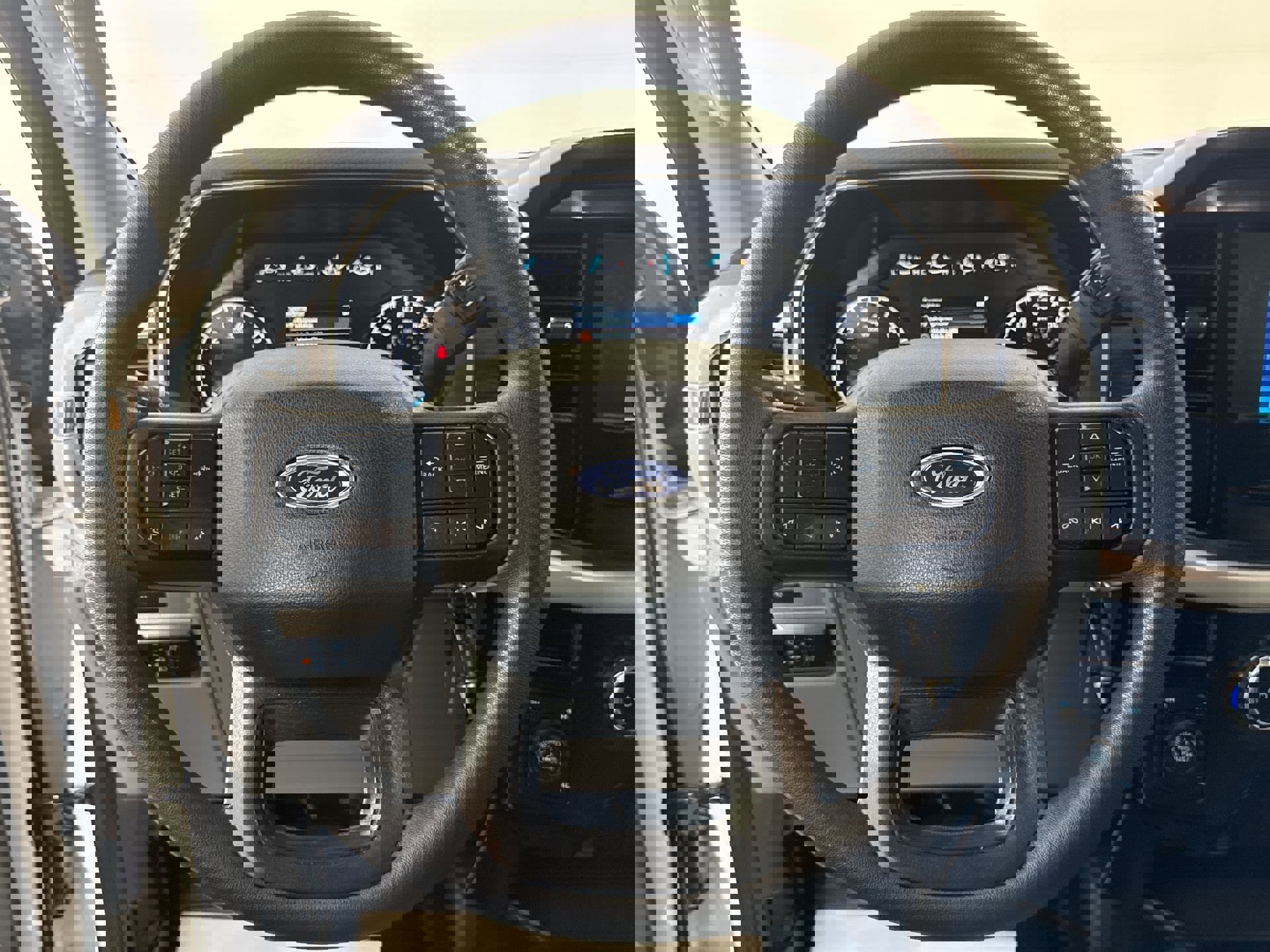 Used 2023 Ford F150 XL image 18