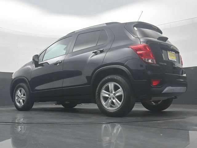 Used 2022 Chevrolet Trax LT w/ LT Convenience Package AWD/4WD image 31