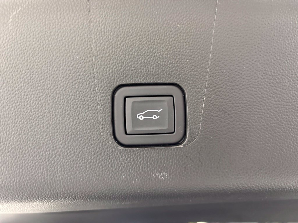 Used 2023 Chevrolet Traverse LT w/ LT Premium Package AWD/4WD image 61
