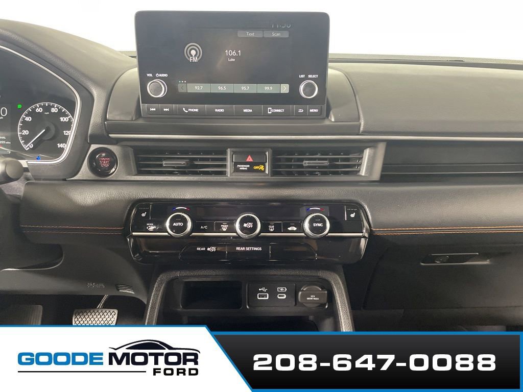 Used 2025 Honda Pilot Sport image 15