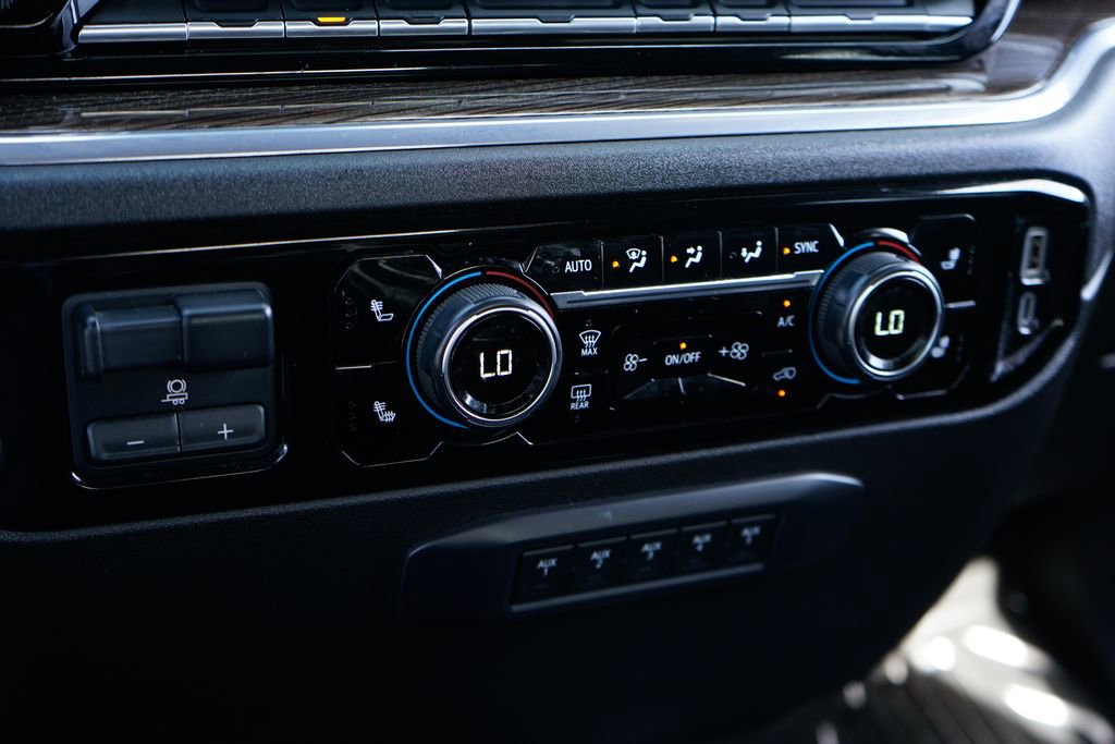 Used 2024 Chevrolet Silverado 3500 LT w/ Convenience Package AWD/4WD image 29