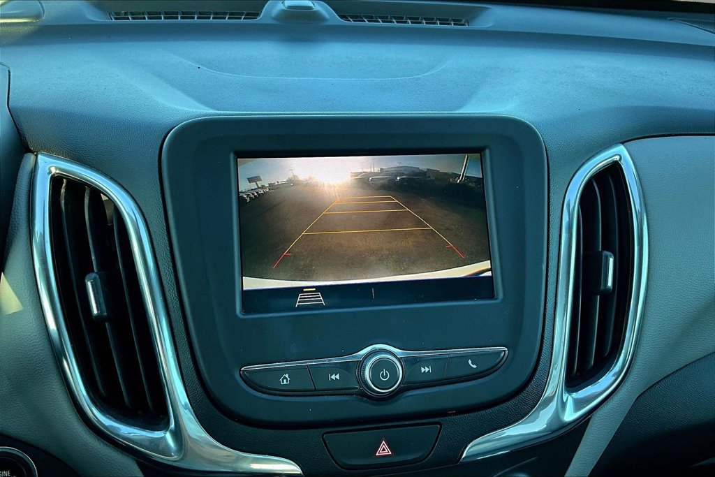 Used 2020 Chevrolet Equinox LS AWD/4WD image 14