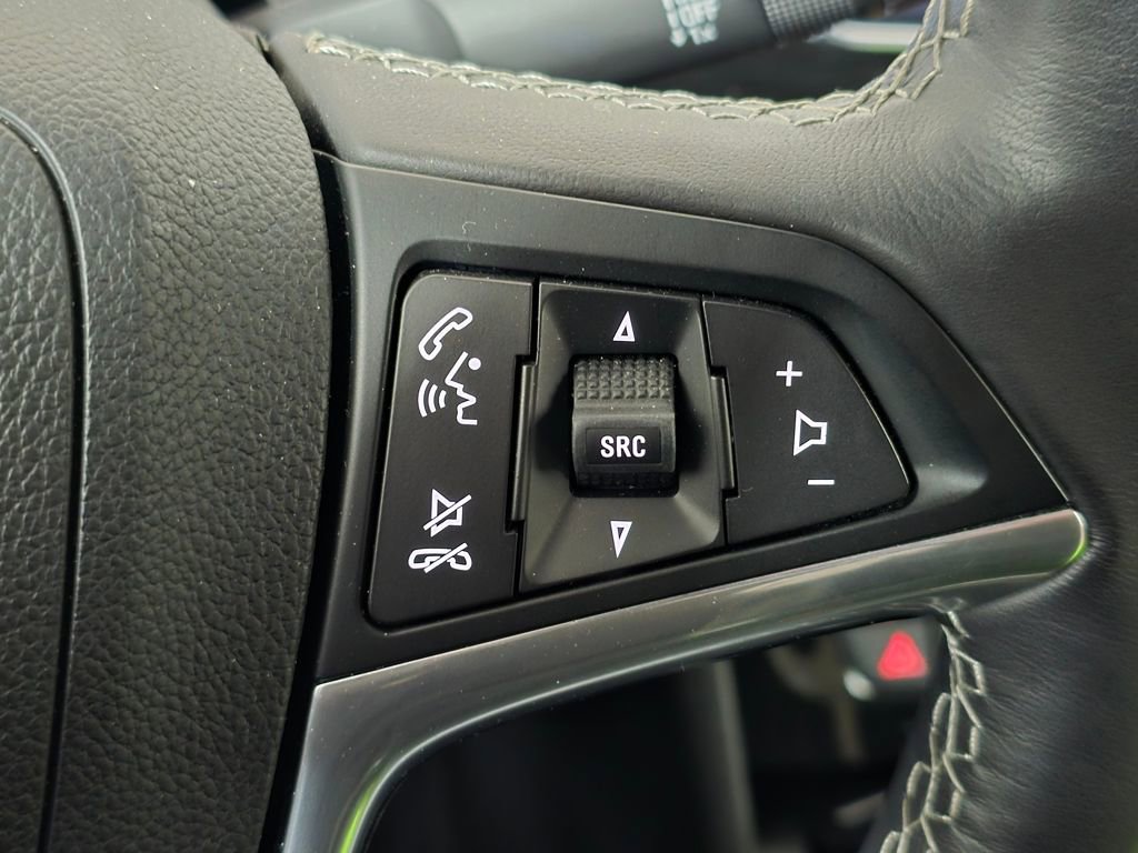 Used 2020 Buick Encore Preferred w/ Safety Package image 29