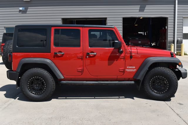Used 2012 Jeep Wrangler Unlimited Sport AWD/4WD image 4