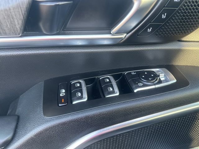 Used 2024 Kia Telluride SX Prestige w/ Towing Package image 13