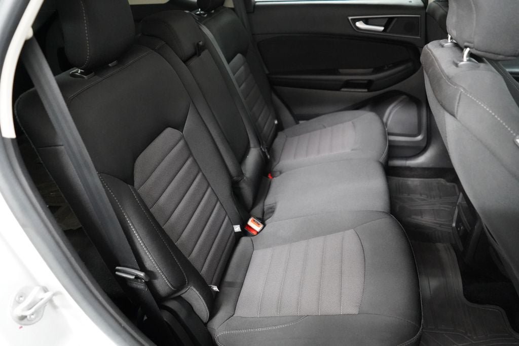 Used 2016 Ford Edge SE AWD/4WD image 28