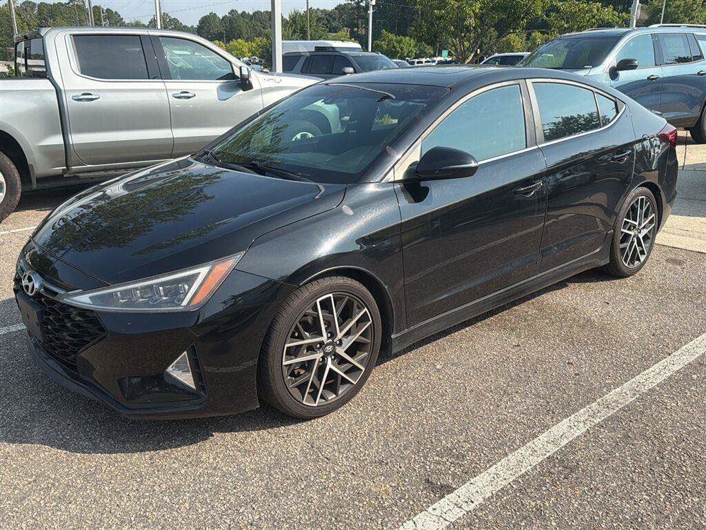 Used 2020 Hyundai Elantra Sport w/ Cargo Package (C1) FWD image 12