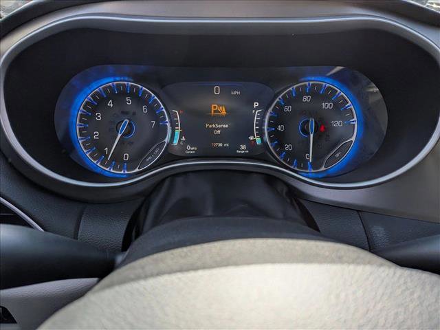 Used 2020 Chrysler Pacifica Touring-L Plus image 11