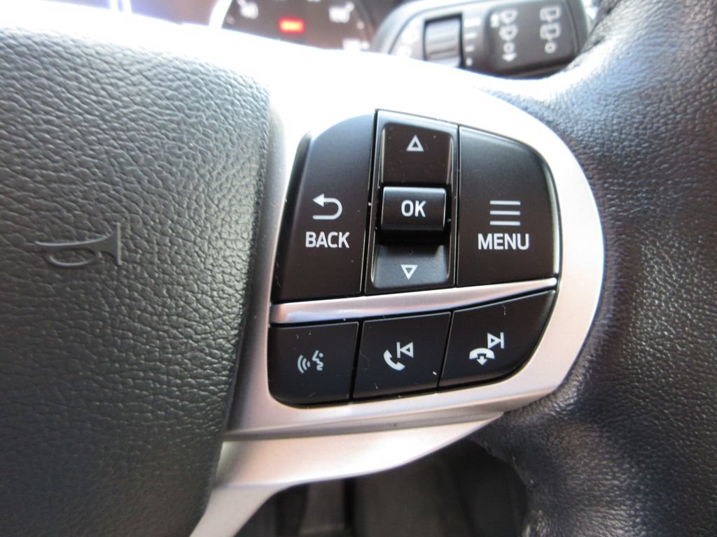 Certified 2023 Ford Explorer XLT w/ Equipment Group 202A AWD/4WD image 16