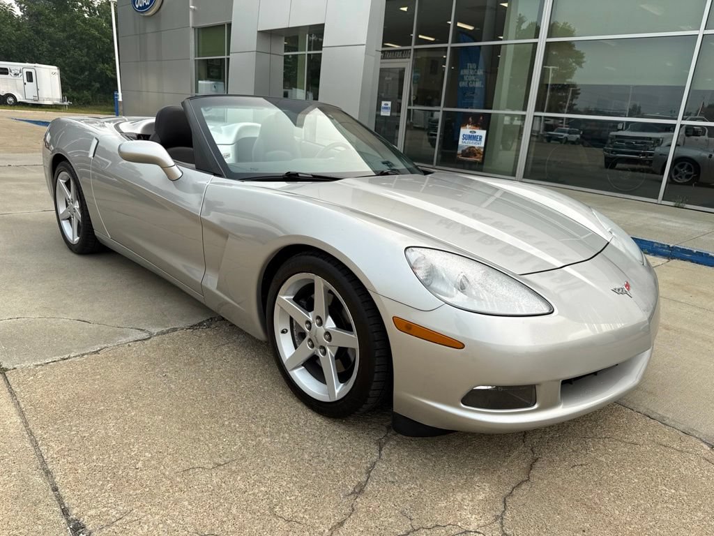 Used 2005 Chevrolet Corvette Convertible w/ Preferred Equipment Group RWD image 27