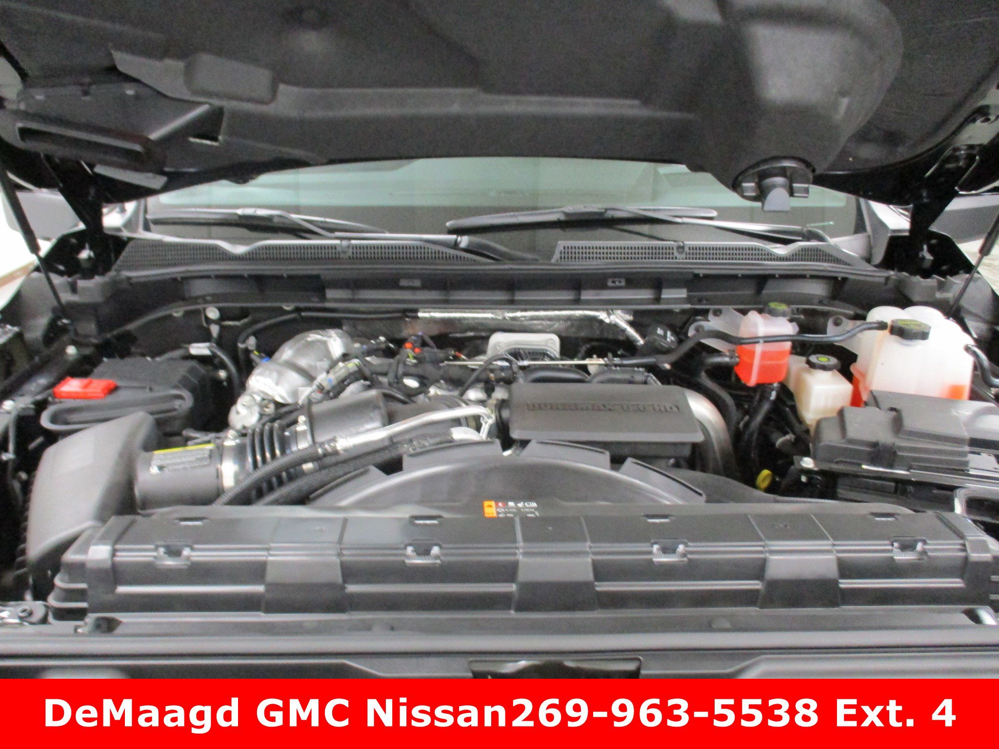 New 2025 GMC Sierra 2500 Denali w/ Technology Package image 13