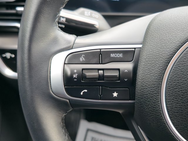Used 2024 Kia Sportage EX AWD/4WD image 16