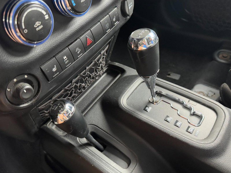 Used 2013 Jeep Wrangler Unlimited Sport image 20