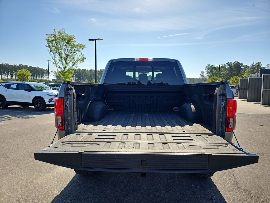 Used 2020 Ford F150 Lariat w/ Max Trailer Tow Package image 16