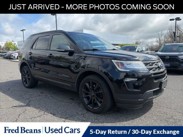 Used 2019 Ford Explorer XLT w/ Equipment Group 202A AWD/4WD image 1