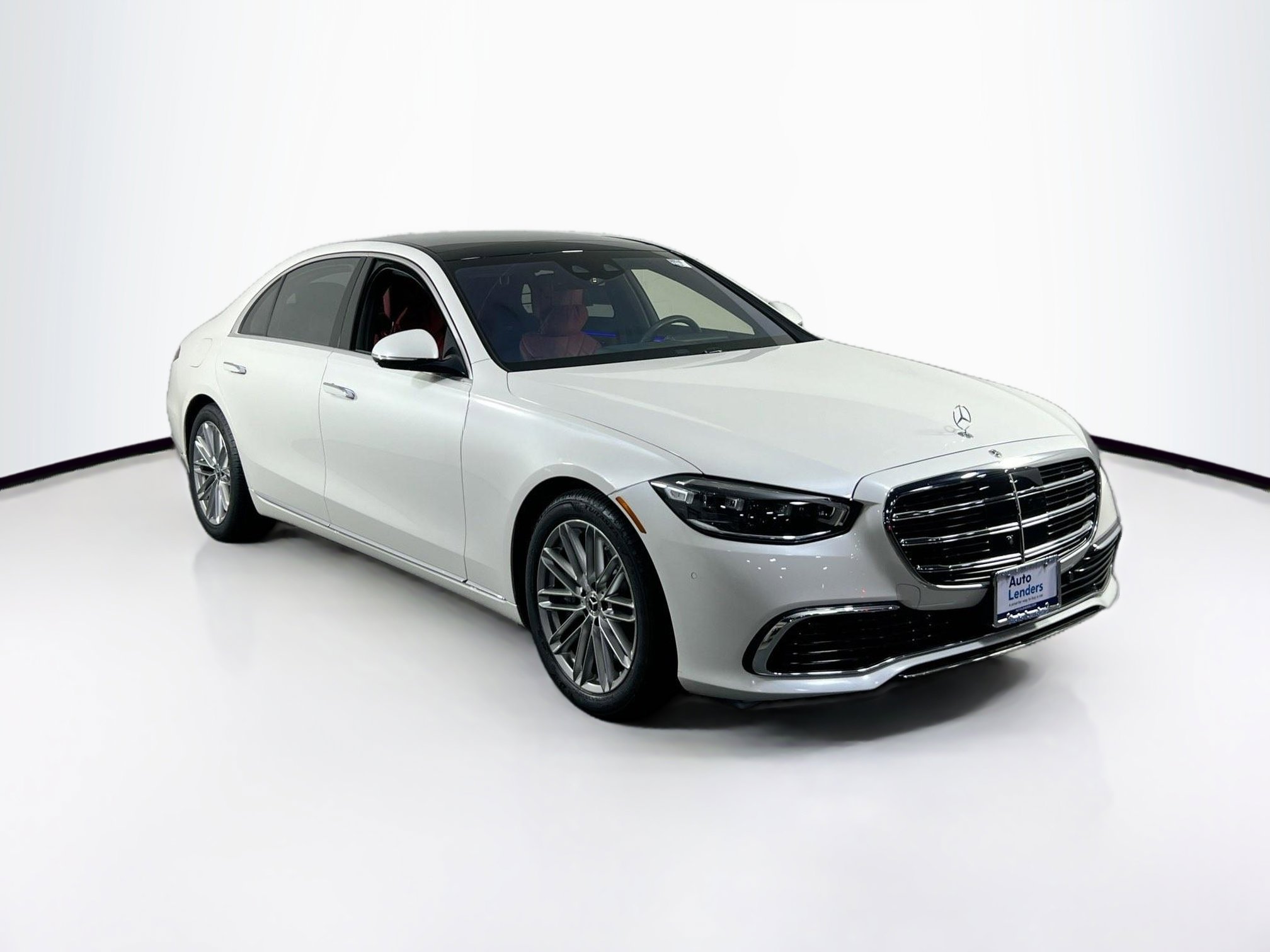 Used 2022 Mercedes-Benz S 580 4MATIC Sedan image 3