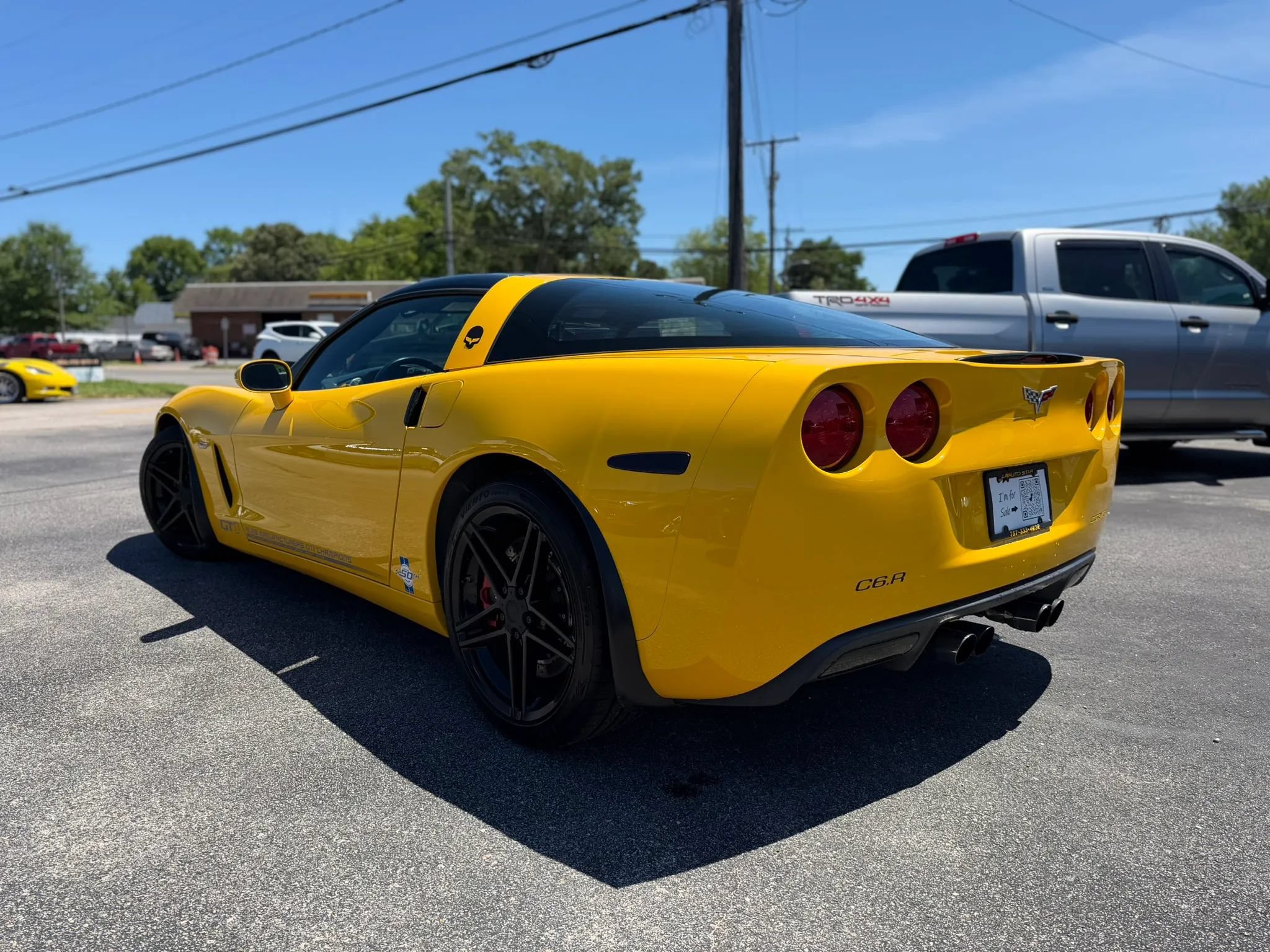 Used 2005 Chevrolet Corvette Coupe w/ Preferred Equipment Group RWD image 5